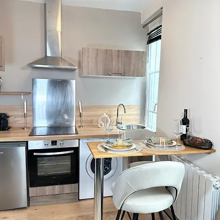 Apartment Eiffel Tower & Invalides - Superb Paris