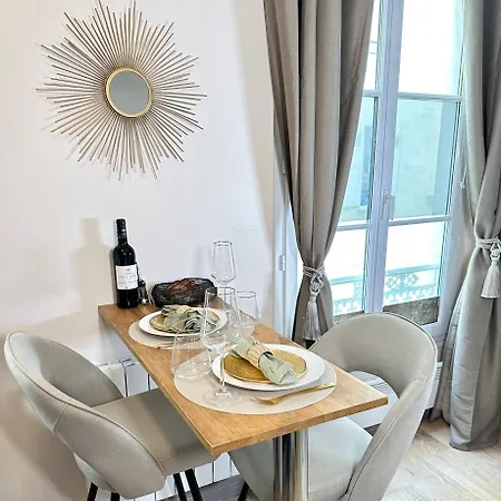 Apartment Eiffel Tower & Invalides - Superb Paris